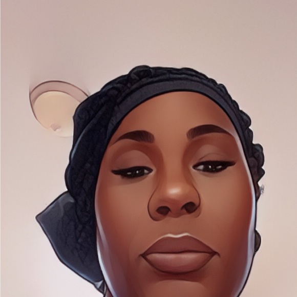 Meet your Posher, Kimberly - Picture 2 of 3